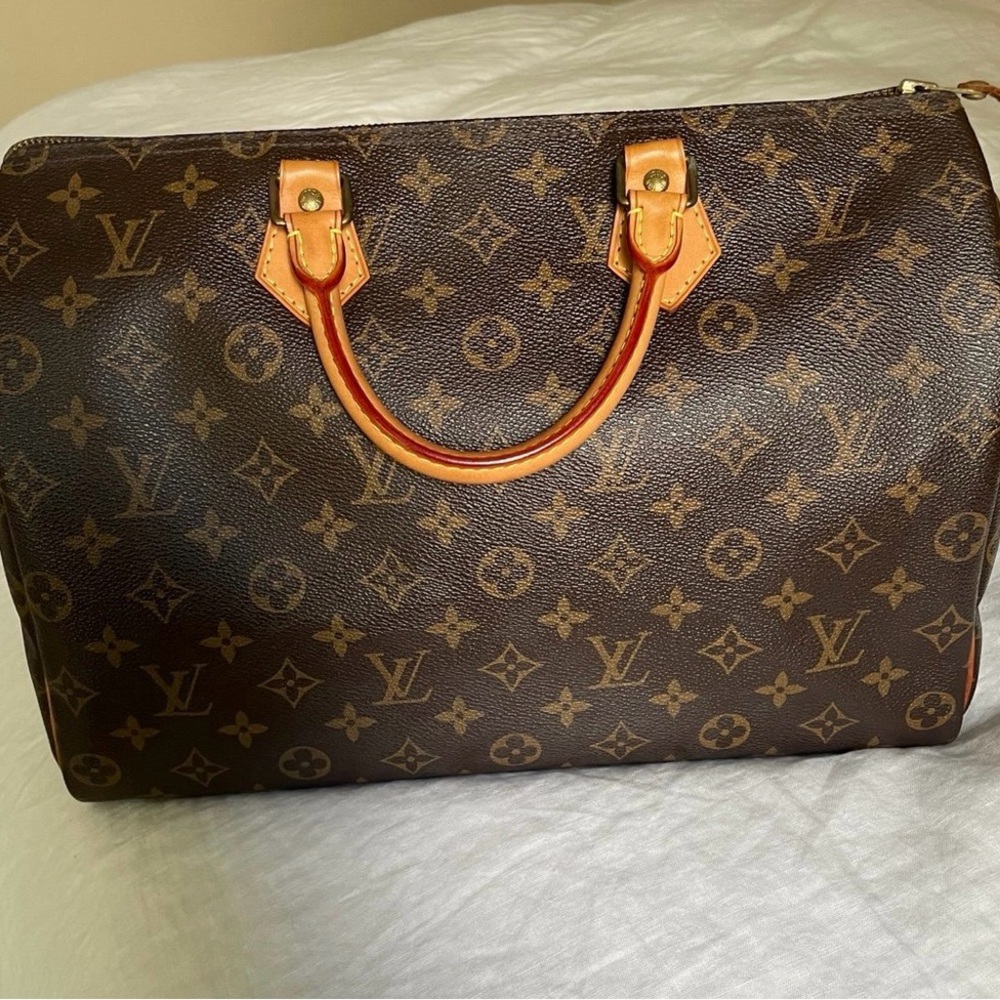 Louis Vuitton Speedy 35